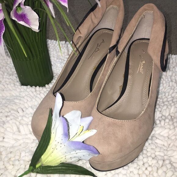 Anne Michelle Tan Stilettos Size 8 - Picture 8 of 9